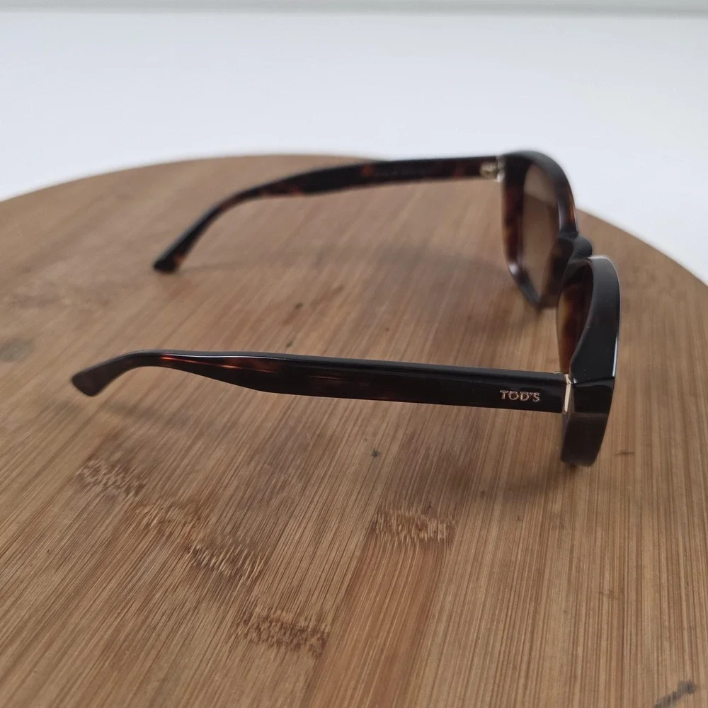 Tod's TO 146 52F Sunglasses Womens 53-18 Brown Tortoise Cat Eye Gradient Italy